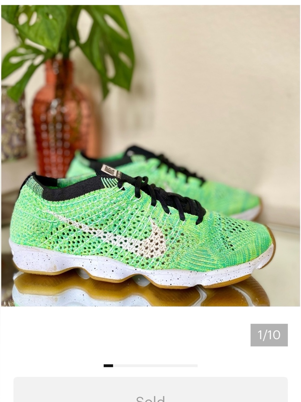 Nike Fly Knit Tennis Shoes